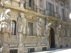 Huis van Omenoni in Milaan, het paleis met de acht Omenoni