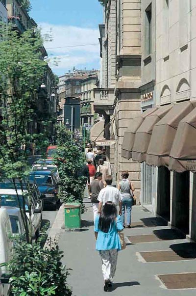 Via Montenapoleone; de belangrijkste straat in Milaan